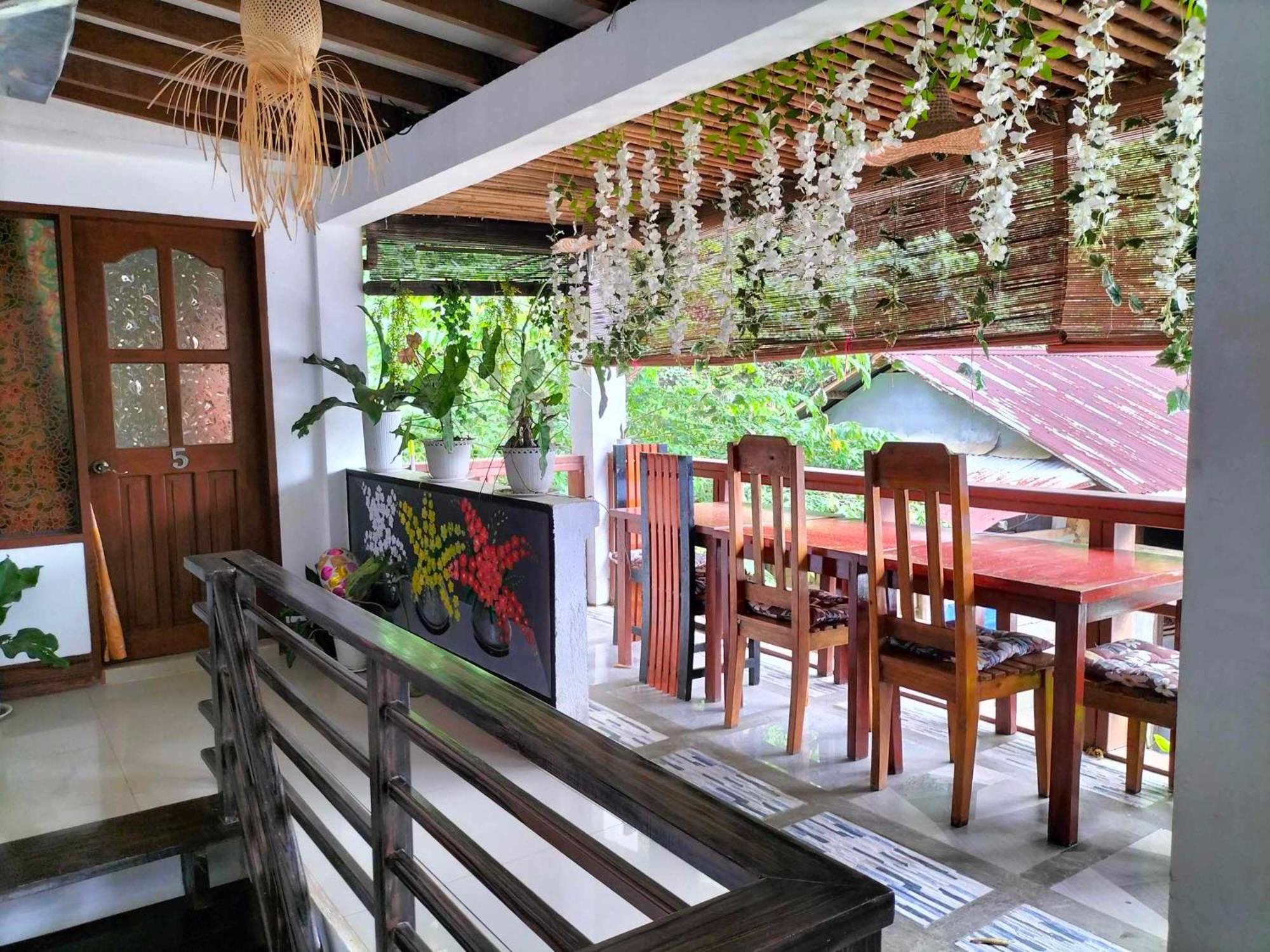 Brenmariel Tourist Inn El Nido Buitenkant foto