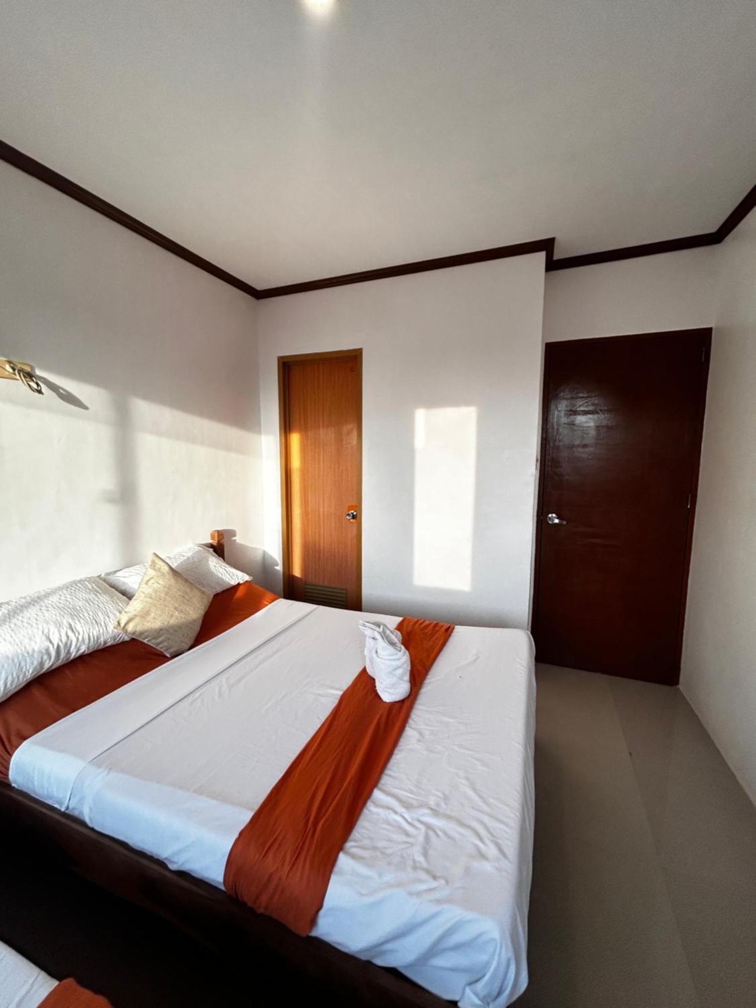 Brenmariel Tourist Inn El Nido Buitenkant foto