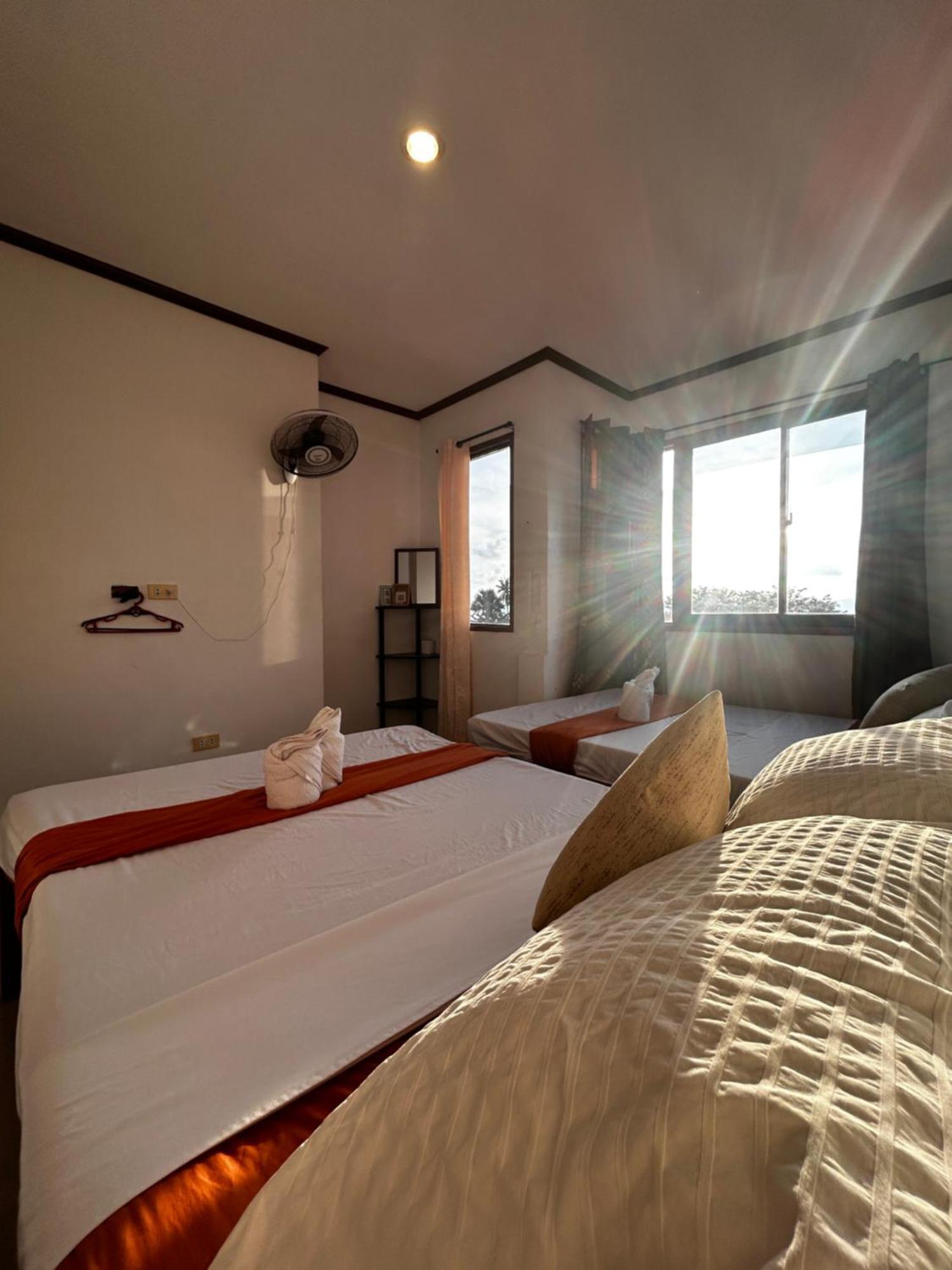 Brenmariel Tourist Inn El Nido Buitenkant foto