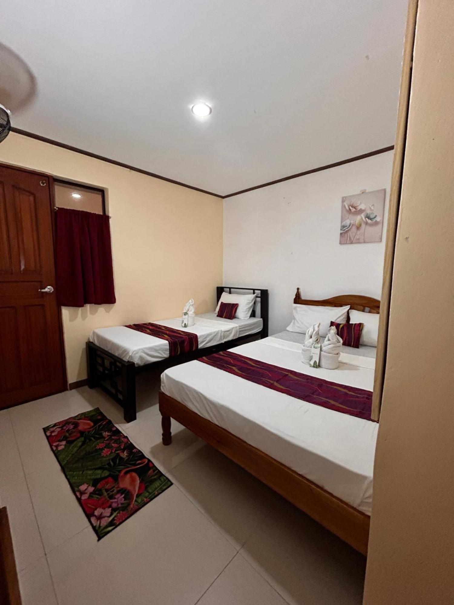 Brenmariel Tourist Inn El Nido Buitenkant foto